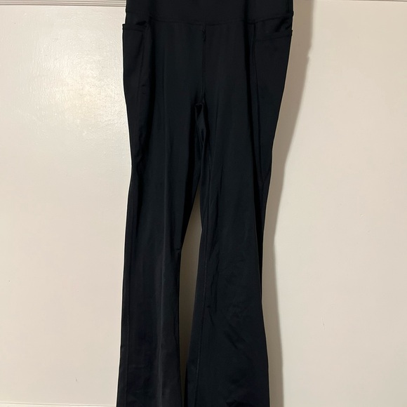 Lilly Pulitzer Luxletic carpet diem pants - Picture 1 of 3